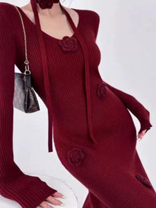 French-Style High-Quality Knit Dress – V-Neck, Hip-Wrapped, 3D Romantic Design