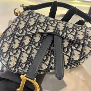 2025 Horse-Shaped Saddle Bag – Lightweight Luxury Crossbody with Wide