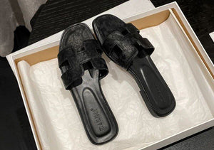 Flat Women’s Slippers – Genuine Leather, Chinese Style
