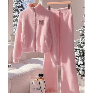 Complete Women’s Spring Outfit: Pink High-Collar Sweater